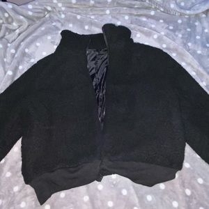 Back Sherpa jacket ordered online as a large but fits like a small medium.